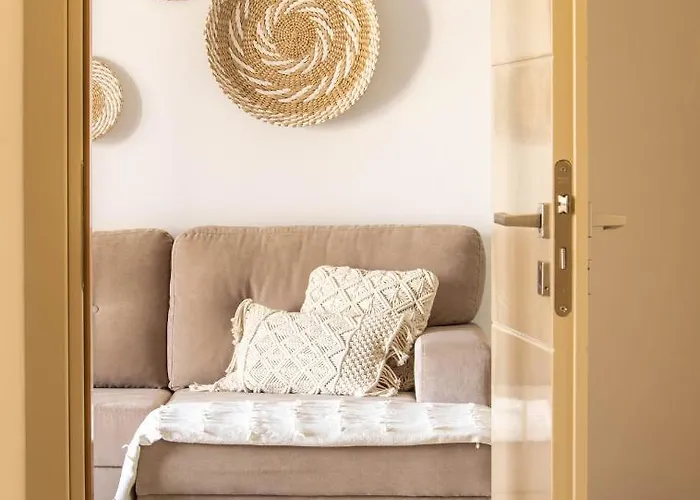 Majestic View Boho Style Retreat!